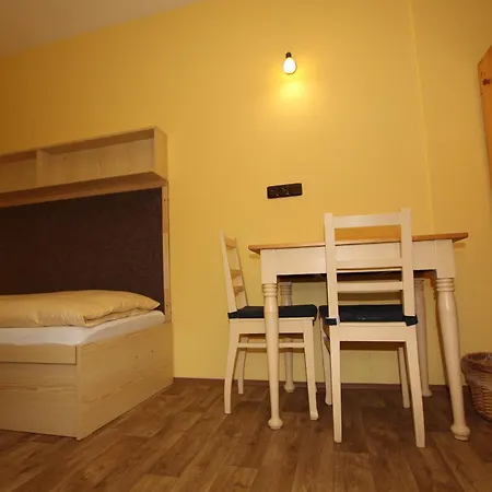 Konukevi Horske Stredisko Eljon